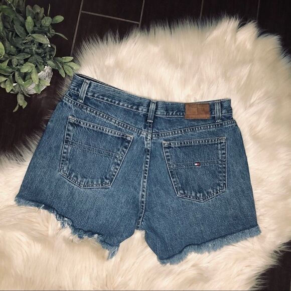 Tommy Hilfiger denim frayed hem shorts sz 8 - Picture 3 of 6